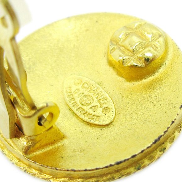 Auth CHANEL CC Button Motif Earrings Gold-Tone Clip-On 94A - Picture 3 of 4